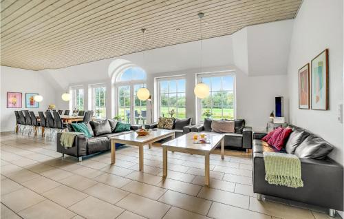 Øby Casa | Gorgeous Home In Ulfborg With Sauna