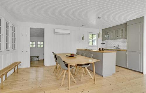Holloselund Casa | Gorgeous Home In Vejby With Wifi