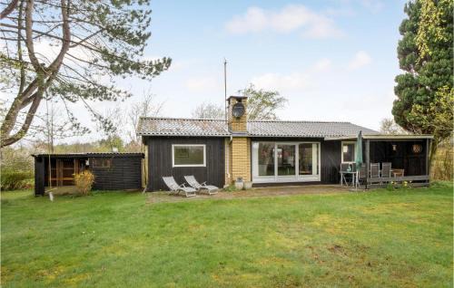 Holloselund Casa | Gorgeous Home In Vejby With Kitchen