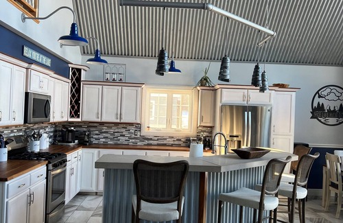 Chautauqua Casa | Gorgeous home located on Cardinal Road in Mallard Cove!