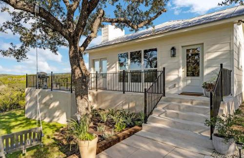 New Braunfels Casa | Gorgeous Home with Hot Tub 5min from the River