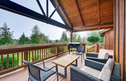 Poulsbo Casa | Gorgeous Home with Mt Rainier Views 4 Mi to Poulsbo