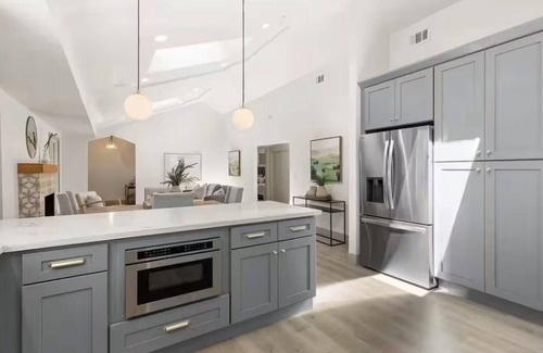 Walnut Creek Casa | Gorgeous house located in Walnut Creek: 3BD & 2BA, fully stocked kitchen, & more