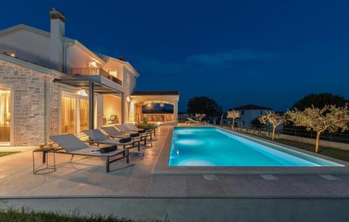 Sveti Lovrec Casa | Gorgeous Home In Sveti Lovrec With Wifi