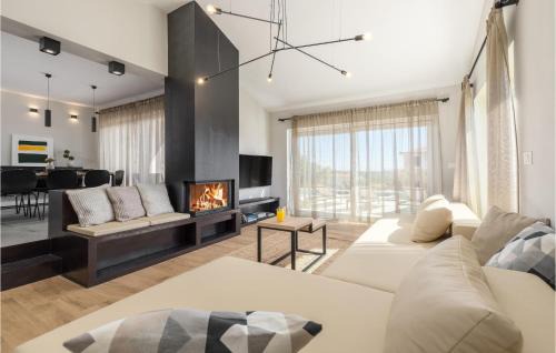 Sveti Lovrec Casa | Gorgeous Home In Sveti Lovrec With Wifi
