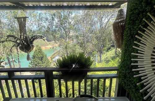 El Penol Cabina | GORGEOUS LAKE VIEW CABIN - COUPLE-BREAKFAST INCLUDED-
