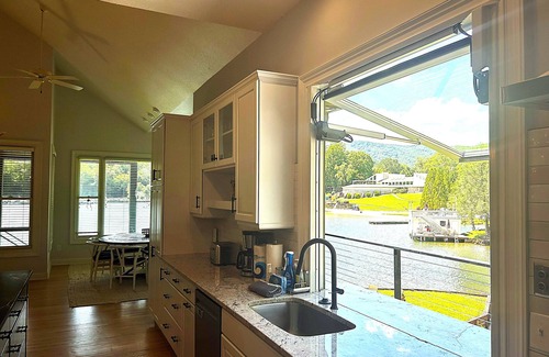 Lake Lure Casa | Gorgeous lakefront home with mountain sunset views & hot tub!