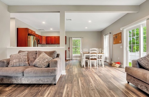 Fly Creek Casa | Casa privada 6BR / 4. 5 BA