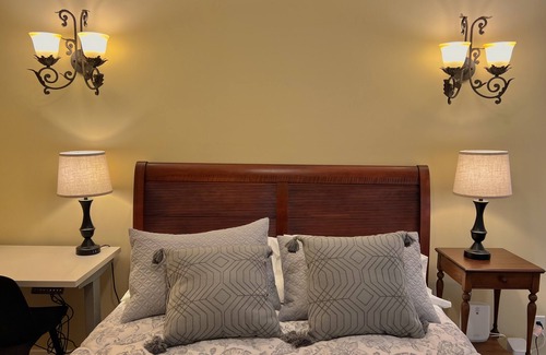 Nob Hill Casa | Gorgeous Large Victorian Top Flat in the heart of San Francisco