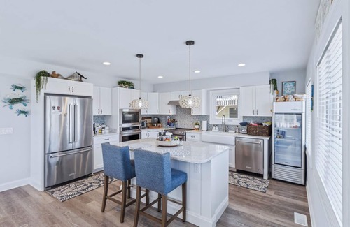 South Nags Head Casa | Gorgeous like-new oceanside home w/ rooftop deck & stunning views!