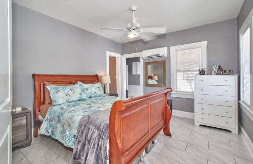 Oakford Park Casa | Gorgeous Loft Apartment Centrally Located Tampa