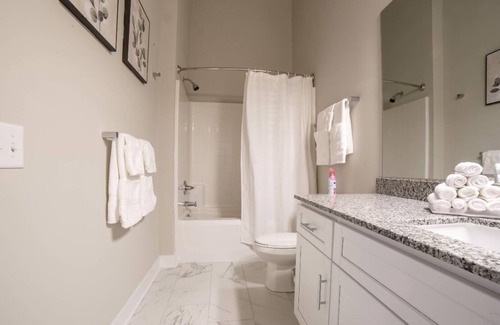 Tuckahoe Apartamento | Gorgeous Luxurious 1 Bed 1 Bath