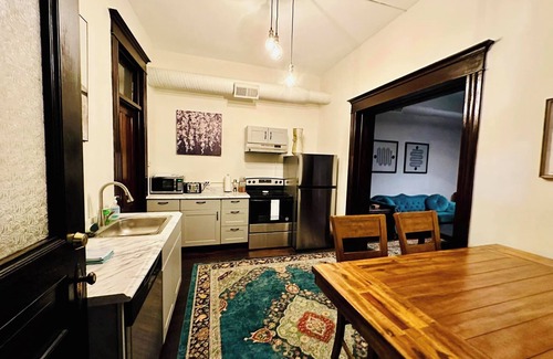 Wellsville Apartamento | Gorgeous Main Street Two Bedroom Apartment