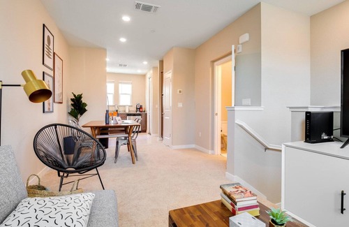 Milpitas Casa | Gorgeous Milpitas 1BR w/ A/C, nr Movies, Mall & Dining, by Blueground