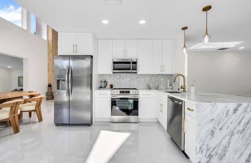 Delray Beach Apartamento | Gorgeous Modern Beach Pool House Sleeps 8 Central