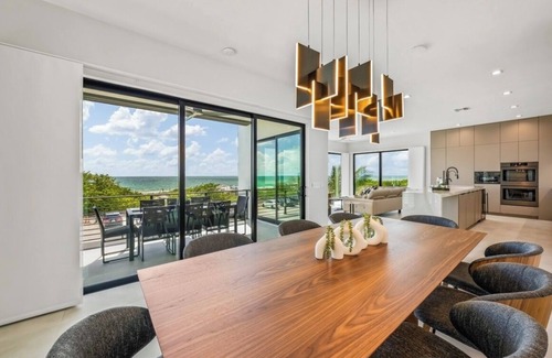 Bradenton Beach Casa | Gorgeous New Beachfront house! Incredible views and rooftop deck!