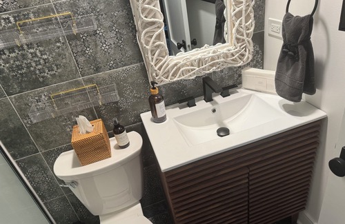 Geneva Casa | Gorgeous, Newly Built Guesthouse In Charming Downtown Geneva!