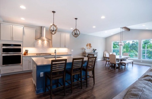 Seneca Casa | Gorgeous, newly built home with plenty of indoor and outdoor space!