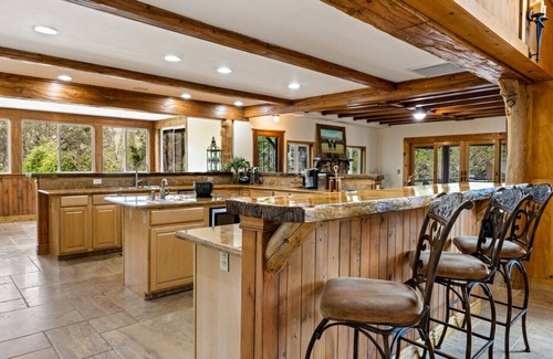 North Fork Cabina | Gorgeous North Fork Cabin Near Bass Lake!