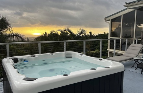 Kailua-Kona Casa | Gorgeous Ocean View Homes w/ Private Pool + Spa