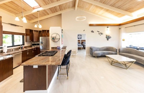 Kailua-Kona Casa | Gorgeous Ocean View Homes w/ Private Pool + Spa