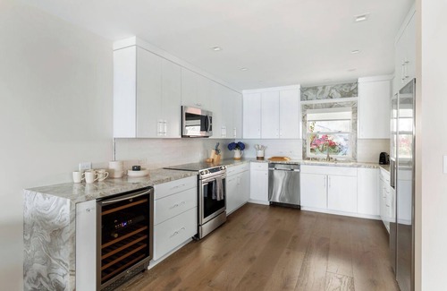 Pacific Palisades Condominio | Gorgeous Ocean Views - Santa Monica Adjacent - 2BR