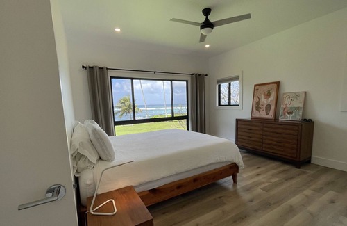 Haleiwa Casa | Gorgeous Oceanfront North Shore Compound Retreat