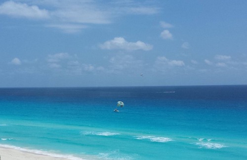 La Isla Villa | Gorgeous Oceanside Westin Resort Villa in Prime Shopping Area