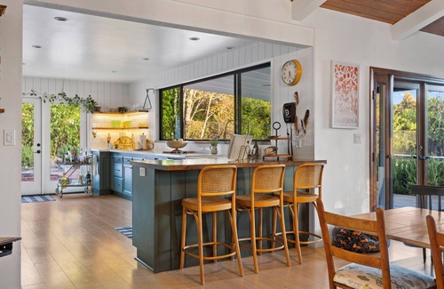 Meiners Oaks Casa | Gorgeous Ojai ranchette- tennis court, pool/jacuzzi and guesthouse