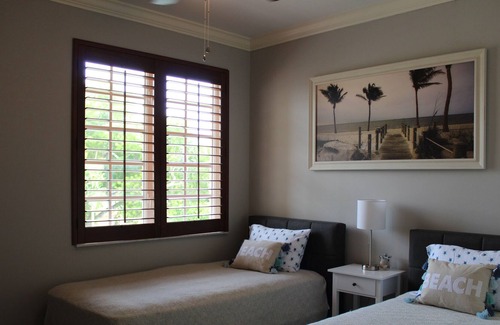 Royal Harbor Condominio | Gorgeous, open concept, waterfront condo, Sleeps 6, minutes from 5Th Ave.!