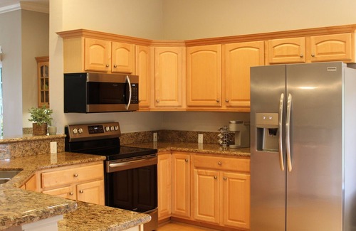 Royal Harbor Condominio | Gorgeous, open concept, waterfront condo, Sleeps 6, minutes from 5Th Ave.!
