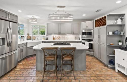 Mary Esther Casa | Gorgeous! Petey's Place! Waterfront! Private Pool! Free Activities Included!