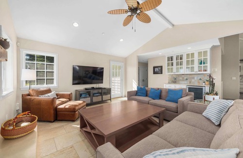 Opal Cliffs Casa | Gorgeous Pleasure Point Home - Sleeps 10!
