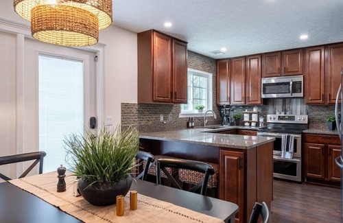 Whitemarsh Island Casa | Gorgeous! Pool & Lagoon Near Historic Area & Beach