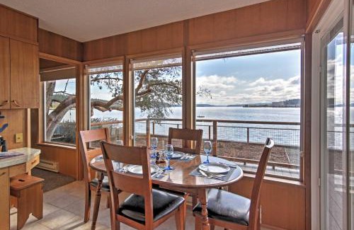 Poulsbo Casa | Gorgeous Poulsbo Waterfront Home on Liberty Bay!