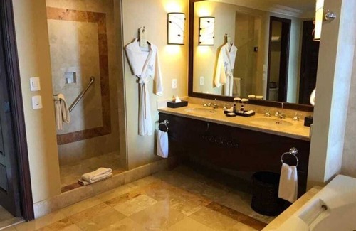 Paraíso Escondido Complejo | Gorgeous Presidential Suite, Pueblo Bonito Sunset Beach, Nov 1st-Nov 8th, 2023