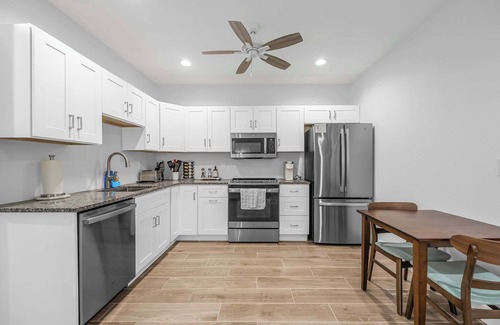 Merritt Island Casa | Gorgeous Remodeled Studio& Beautiful Outdoor Space