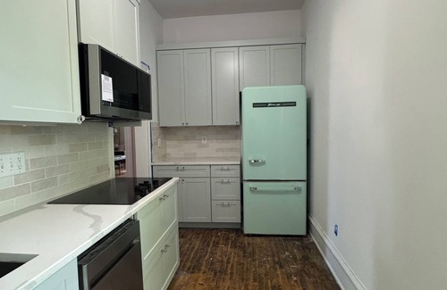West Main HIll Apartamento | Gorgeous renovated historic 2-bedroom apartment in Kalamazoo
