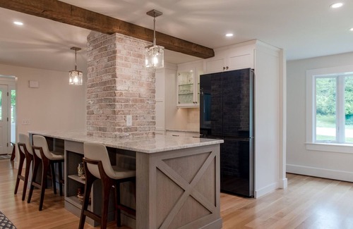 Saunderstown Casa | Gorgeous, renovated home with gourmet kitchen, minutes to Jamestown & Newport