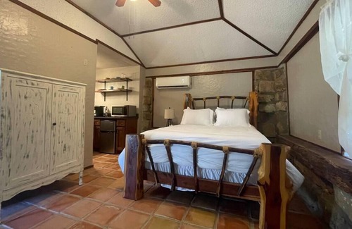 Myra Cabina | Gorgeous Room with a Gorgeous View