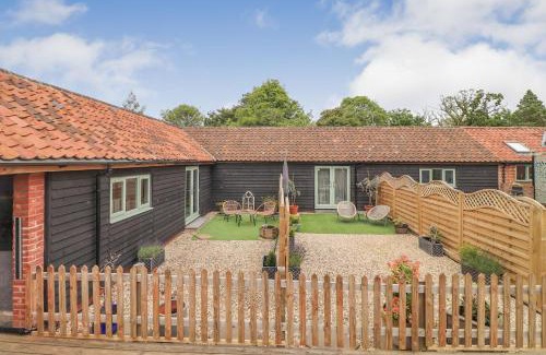 Fressingfield Casa | Gorgeous rural dog welcoming Milk Churn - Suffolk