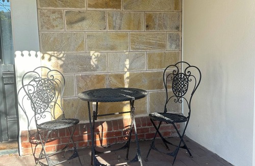 North Adelaide Casa | Gorgeous Sandstone House - easy access to all Adelaide can offer