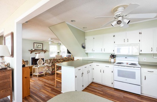 Jeremy Cay Casa | Hermosa isla aislada W / arroyos y vistas al mar w / DOCK! Admite mascotas / Wi-Fi gratis