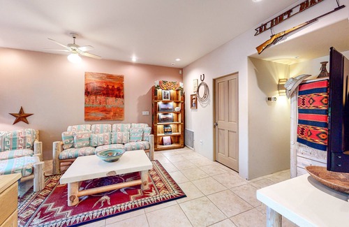 West Sedona Cabaña | Gorgeous Sedona home with hot tub & breathtaking views