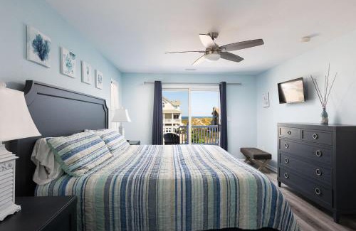 Whalehead Beach Casa | Gorgeous Semi-Oceanfront Home in Whalehead