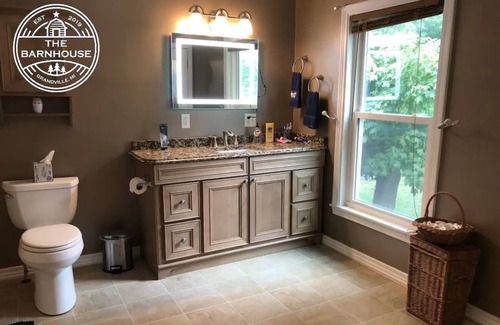 Grandville Casa | Gorgeous & Spacious #Barnhouse for the Whole Fam!