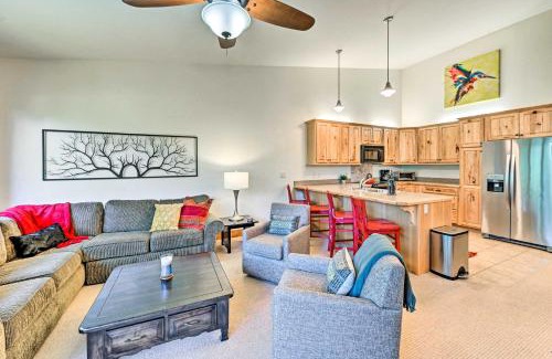 Steamboat Springs Casa | Gorgeous Steamboat Townhome Shuttle to Ski Resort