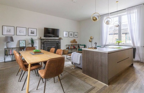 Clitheroe Casa | Gorgeous, stylish, huge Georgian home 4 bed 4 bath