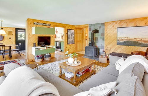 Hanover Cabina | Gorgeous Sunday River Cabin w/ Saltwater Hot Tub!