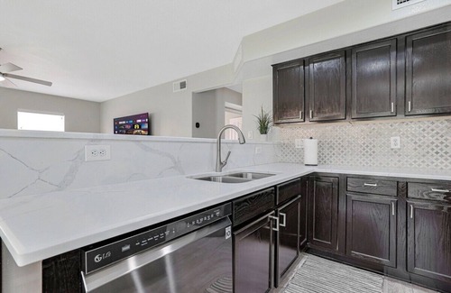 Mountain Vista Ranch Casa | Gorgeous SURPRISE GEM 2 Miles to Baseball Stadium
